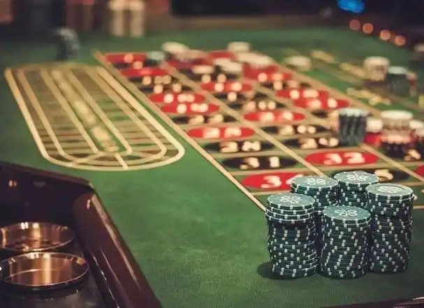 Tampilan dashboard aplikasi timah33 dengan opsi deposit melalui DANA, OVO, dan GoPay